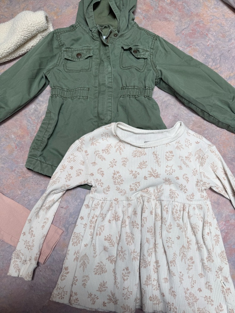 Girls Bundle - Picture 3 of 3